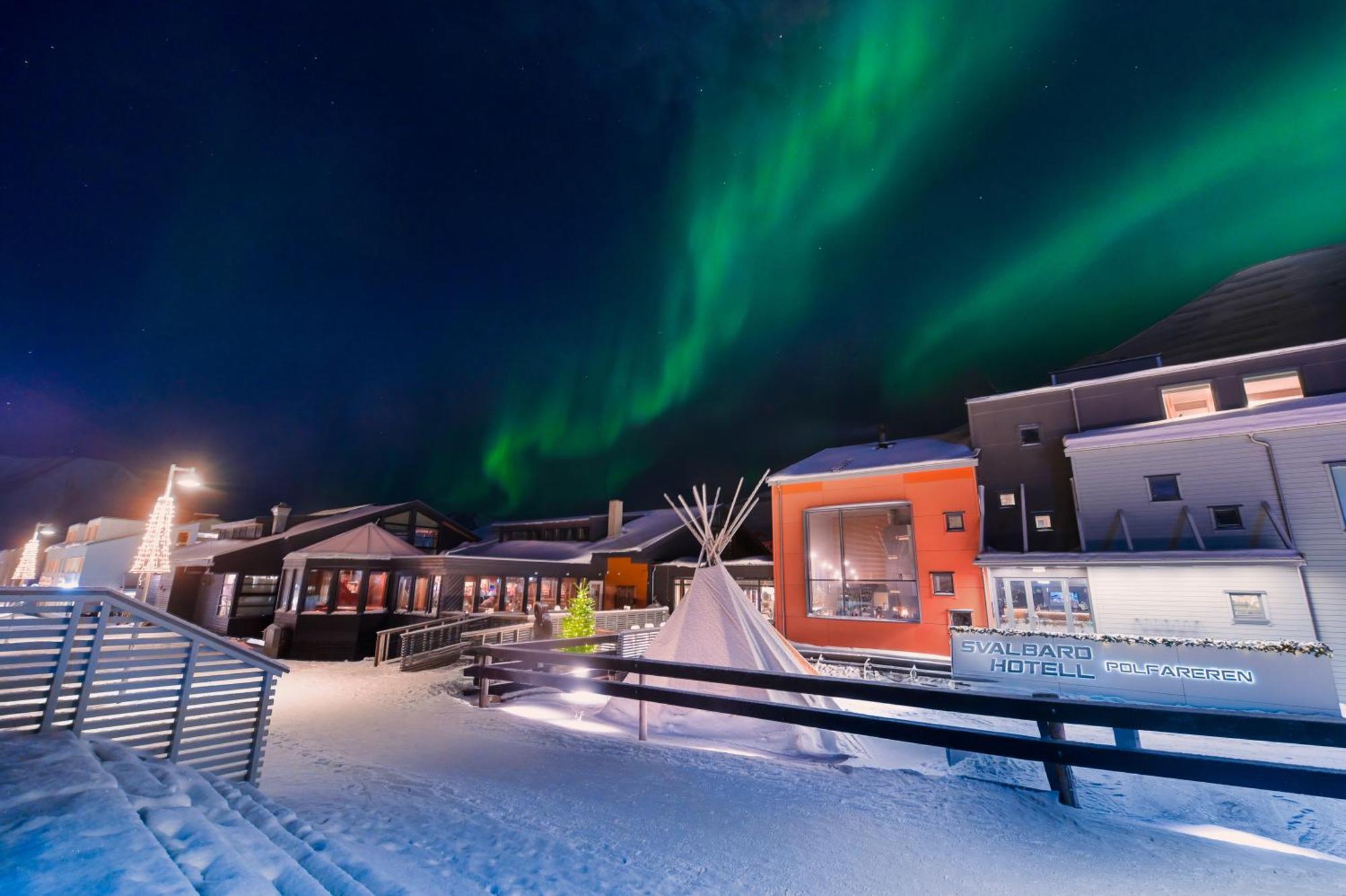 Svalbard Hotell | Polfareren Longyearbyen Kültér fotó