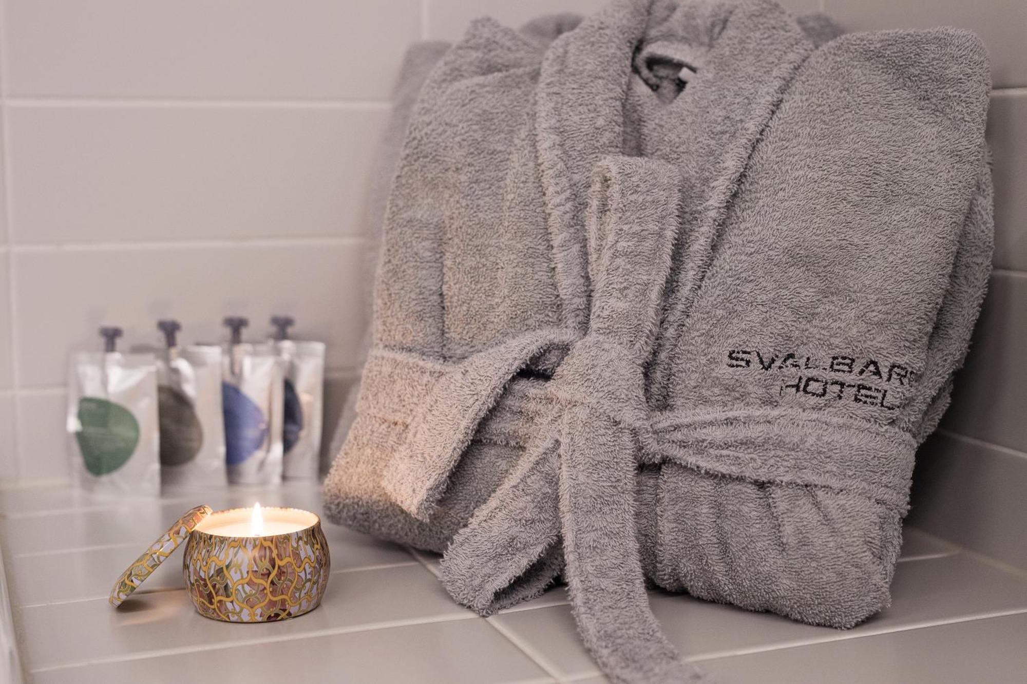 Svalbard Hotell | Polfareren Longyearbyen Kültér fotó
