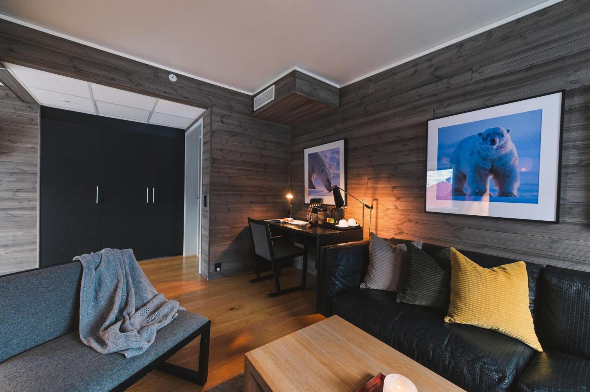 Svalbard Hotell | Polfareren Longyearbyen Kültér fotó