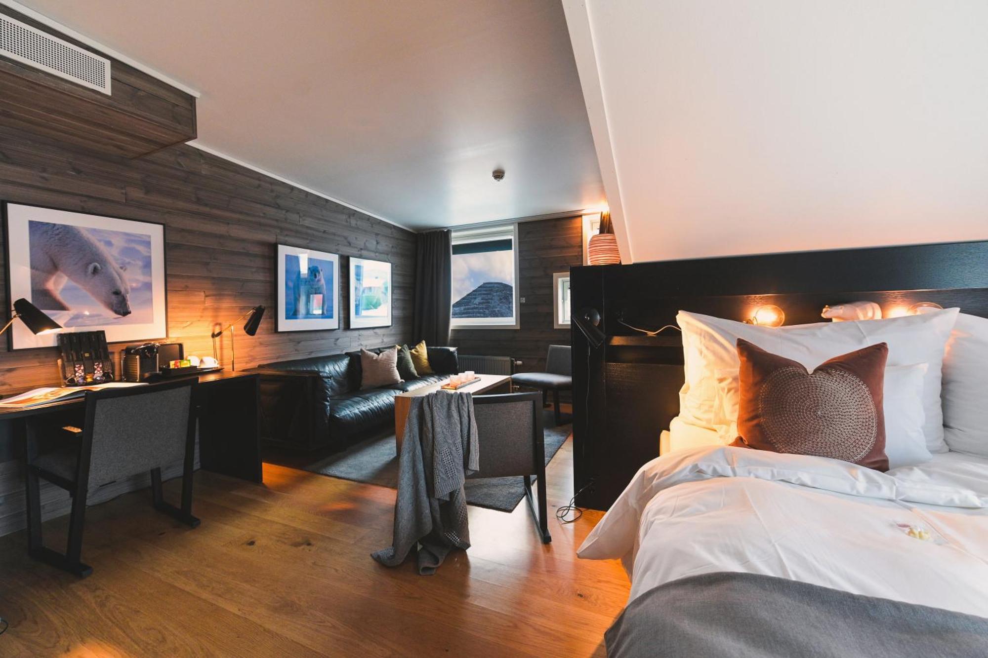 Svalbard Hotell | Polfareren Longyearbyen Kültér fotó