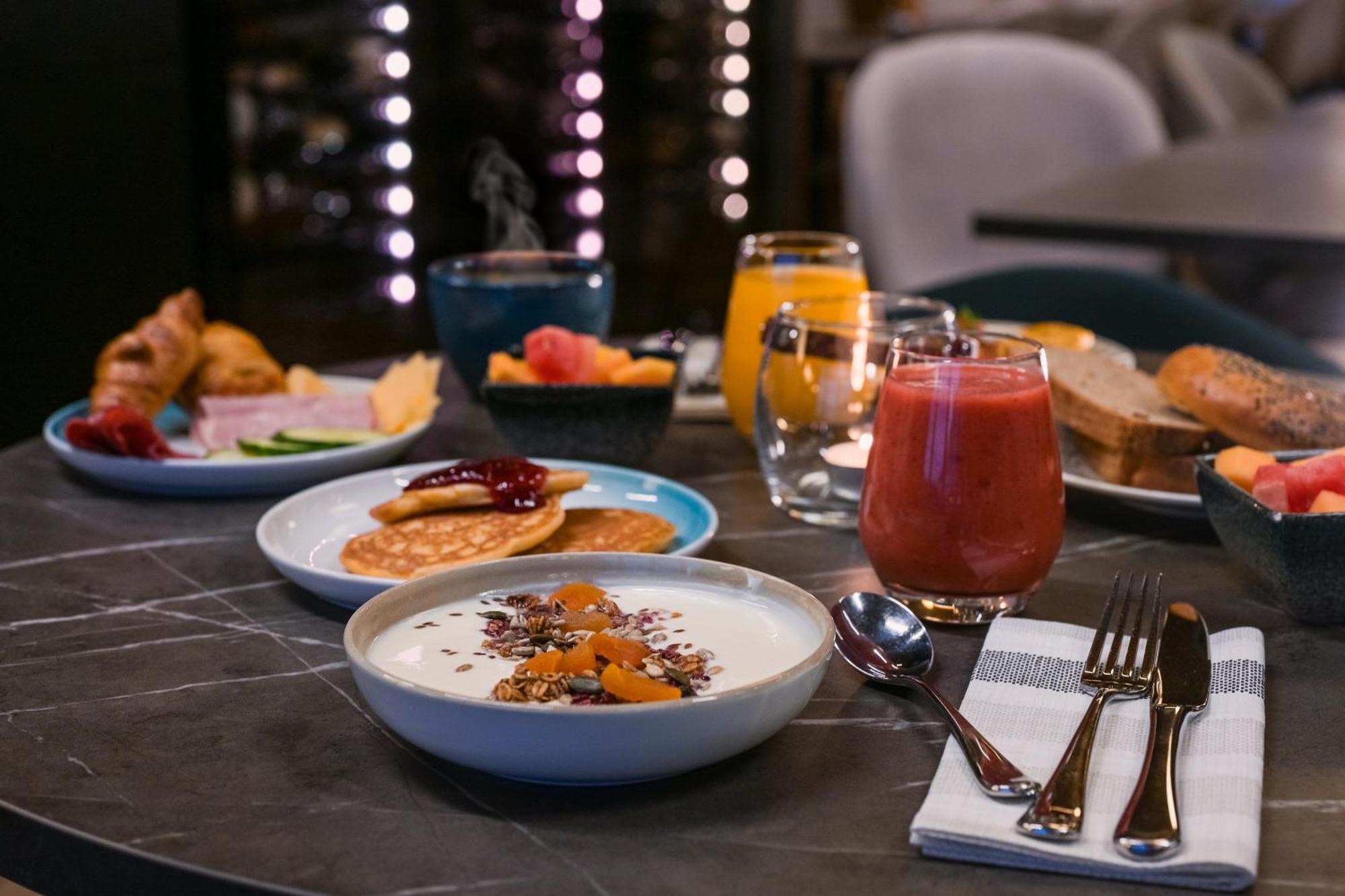 Svalbard Hotell | Polfareren Longyearbyen Kültér fotó